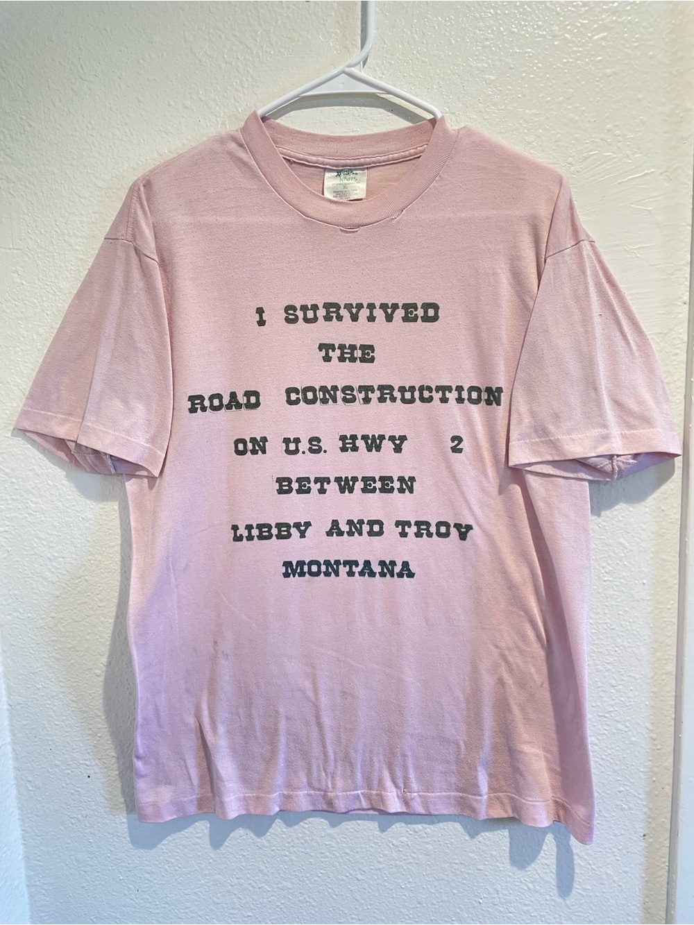 VTG 80s Xpres Knits I Survived US Hwy 2 Montana Novelty Graphic T-Shirt Pink XL